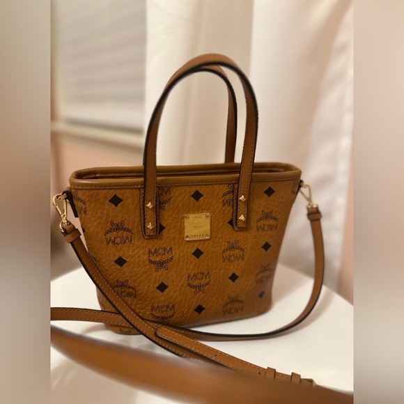 Authentic MCM tote bag - Picture 5 of 8